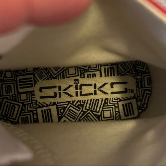 NWOT Women's Collegiate Alabama Converse Style High Tops | Size 7 - Picture 8 of 8